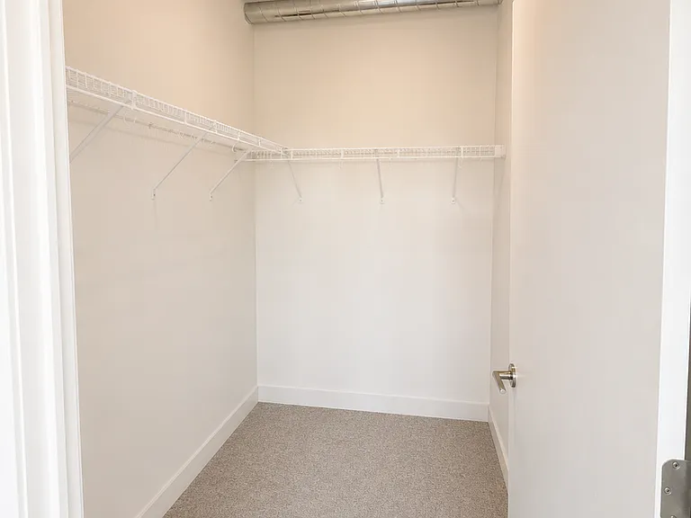 601 Lake Michigan Dr NW — Photo 32