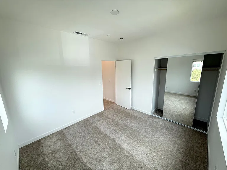 2201-2217 Bonita St — Photo 18