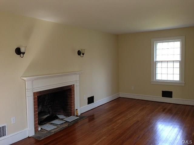 2nd image of 20 Brush Hill Rd
