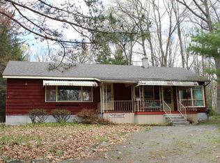 40 Whitney Lake Rd, Hawley, PA 18428