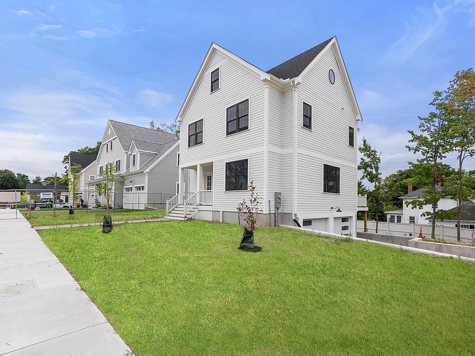 1st image of 6 Kinsale Ln