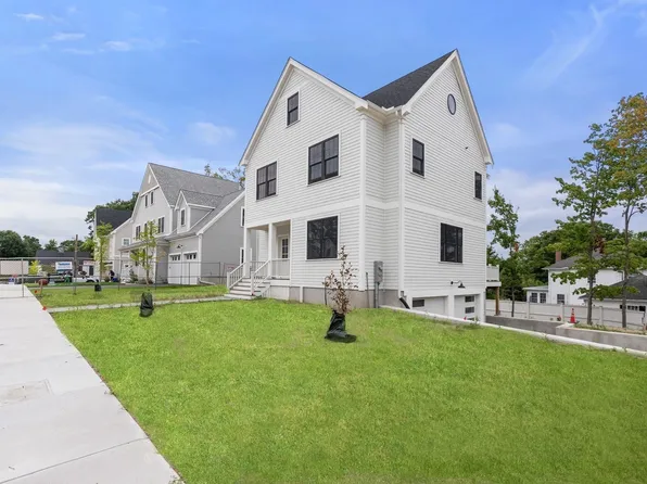 6 Kinsale Ln, Boston, MA 02136