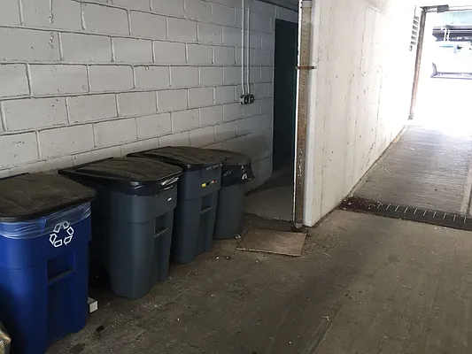 Rented by Metroline Realty | media 6