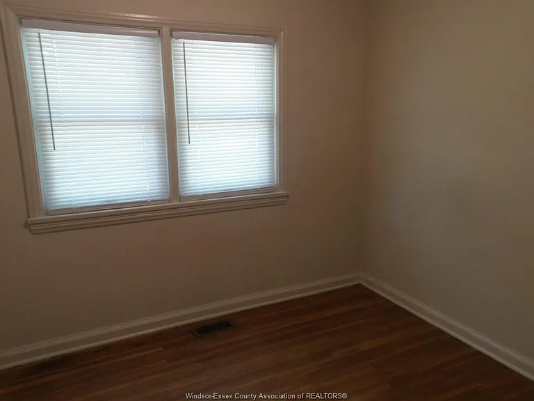 2163 College Ave — Photo 27