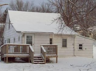 405 E 7th St, Starbuck, MN 56381