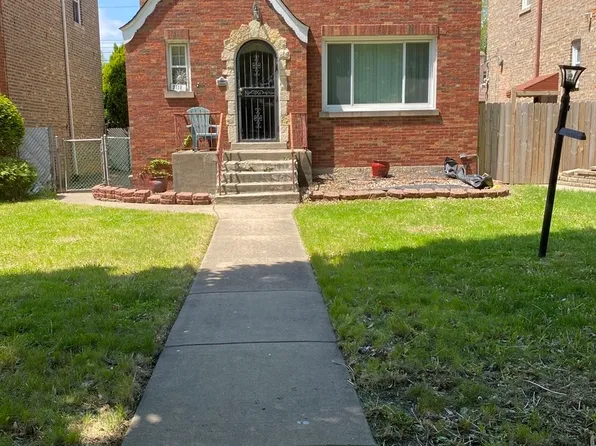 8110 S Washtenaw Ave, Chicago, IL 60652