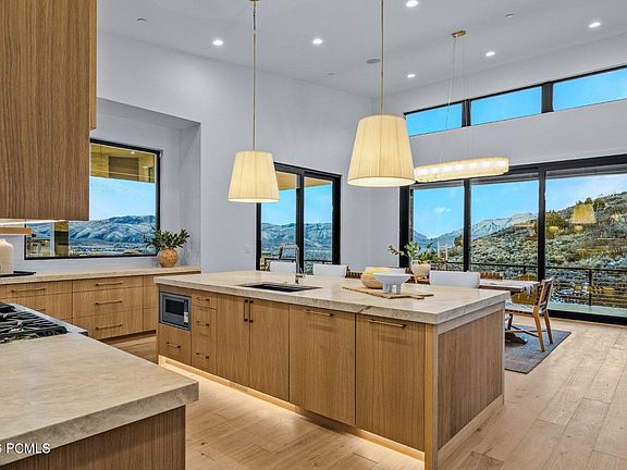 4th image of 1855 N Chimney Rock Rd