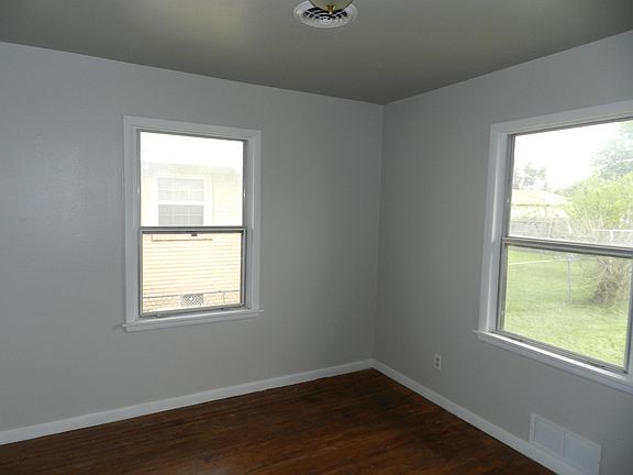 5th image of 2132 NW Ozmun Ave