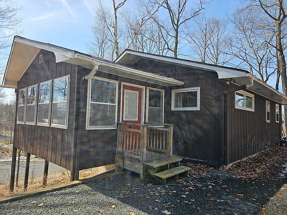 3rd image of 2152 E Round Lake Ln