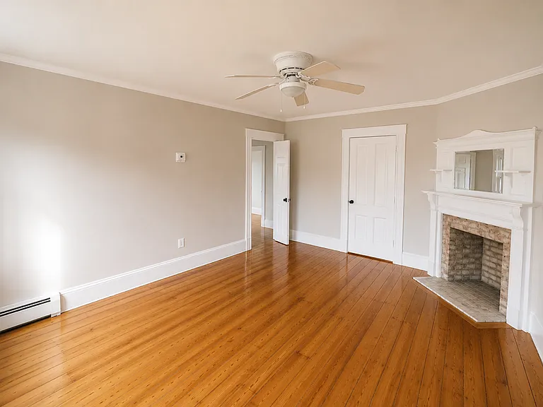 182 Grove St — Photo 5