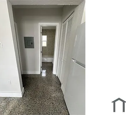 211 SW 18th Ave #8 — Photo 8