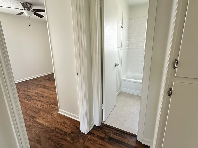 7315 Maple St — Photo 16