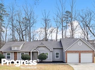 10024 Point View Dr, Jonesboro, GA 30238