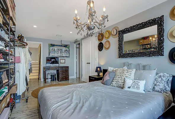 Sold by Casandra Properties Inc. | media 15