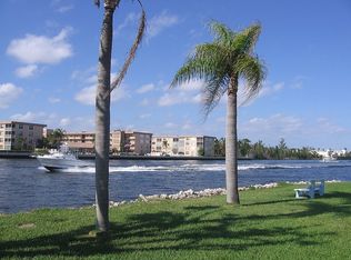 208 Lark Dr #L, Briny Breezes, FL 33435