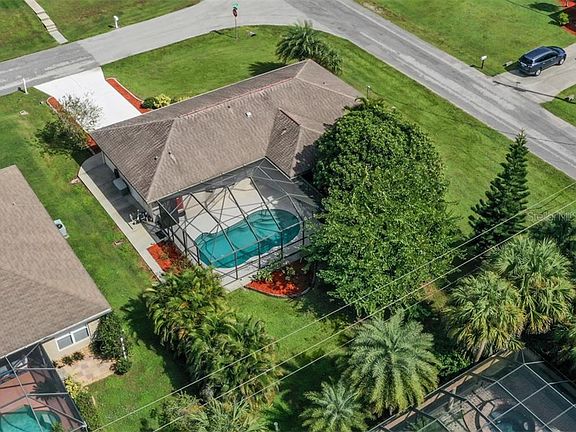 3rd image of 343 Camden Ln
