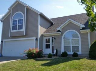 1205 Pembrooke Dr, Warrensburg, MO 64093
