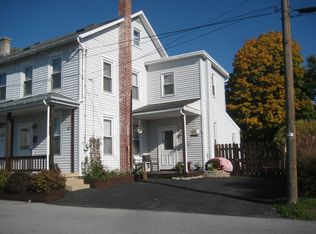 45 Baker Aly, Akron, PA 17501