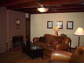 3rd image of 307 N Kansas Ave