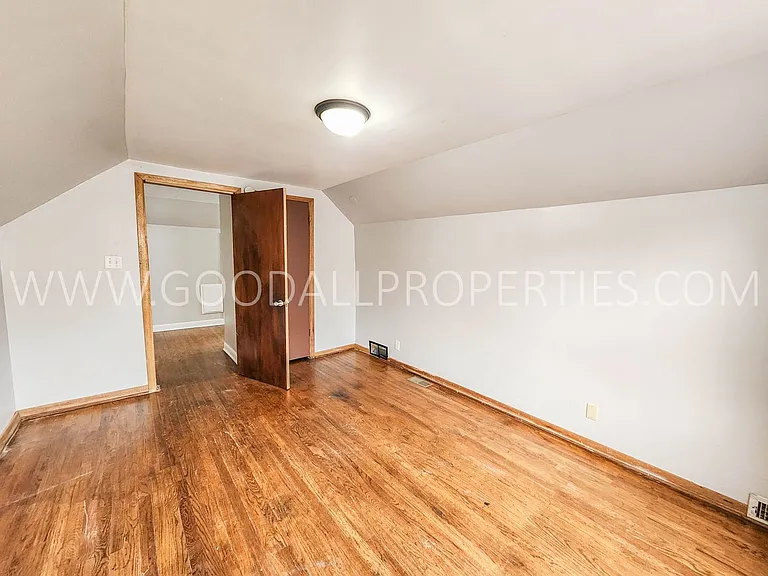 106 E Bell Ave — Photo 14
