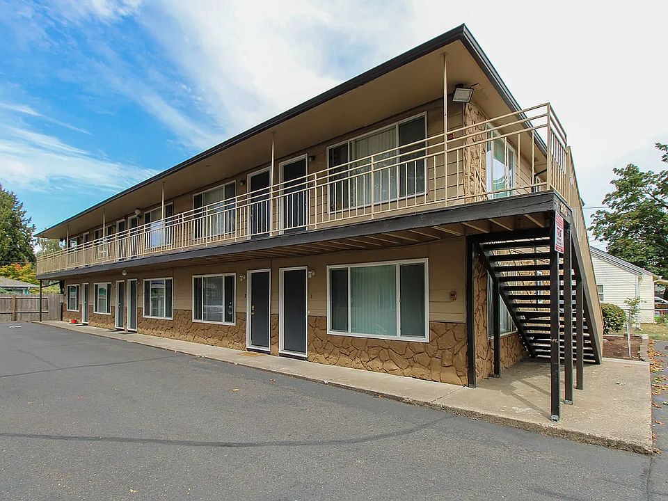 1st image of 2855 Front St NE APT 4A