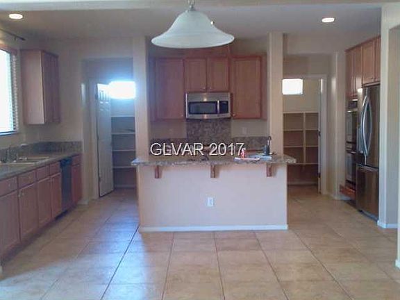 2nd image of 1836 Luna Vista Pl #0
