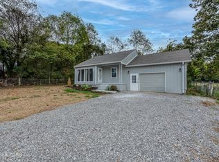 561 Russell Rd, Rockford, TN 37853