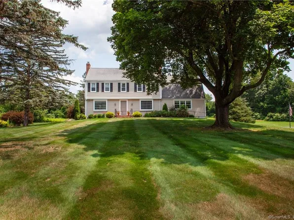 16 Case Circle, Simsbury, CT 06092