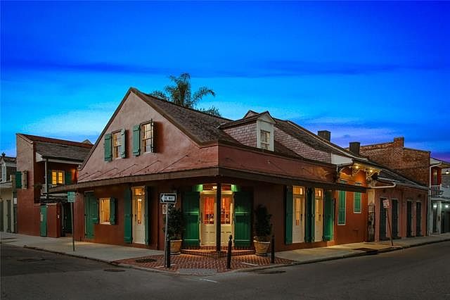 2nd image of 1001 Orleans Ave