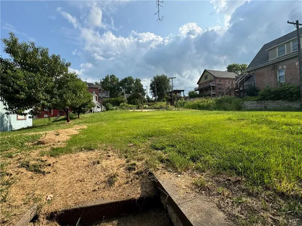 1120 Felix St, Saint Joseph, MO 64501