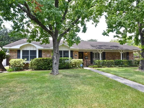 10802 Atwell Dr, Houston, TX 77096