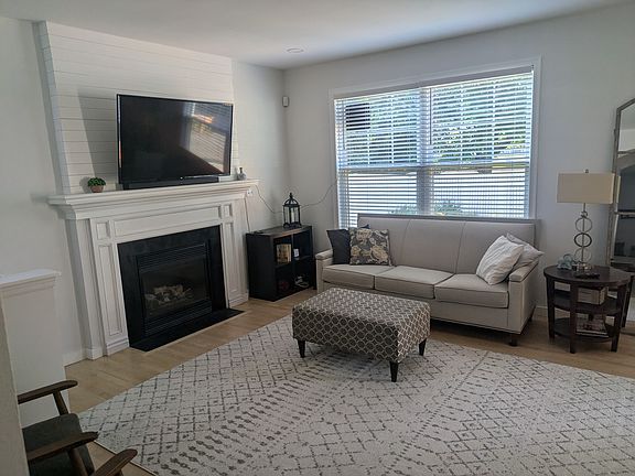 Living room with gas fireplace