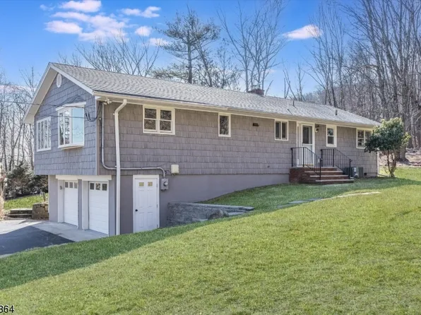 115 Roosevelt Ave, North Haledon Boro, NJ 07508