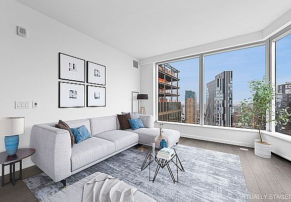 3rd image of 1 City Poin APT 33E