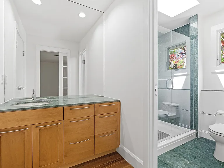 12 Wyeth Ct — Photo 13