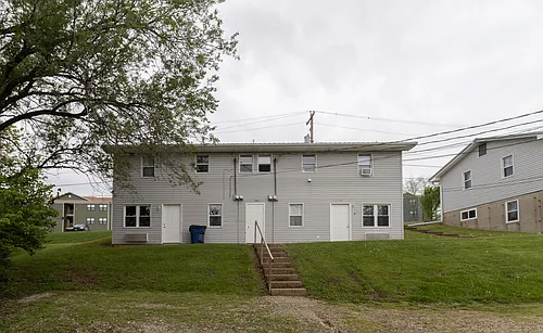 1017 E Benton St Photo 1