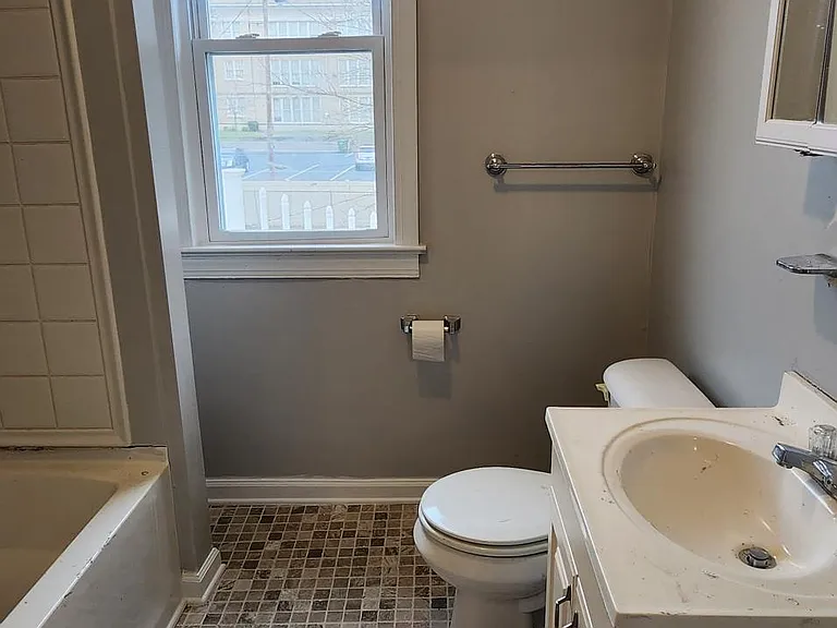 Upstairs Bathroom