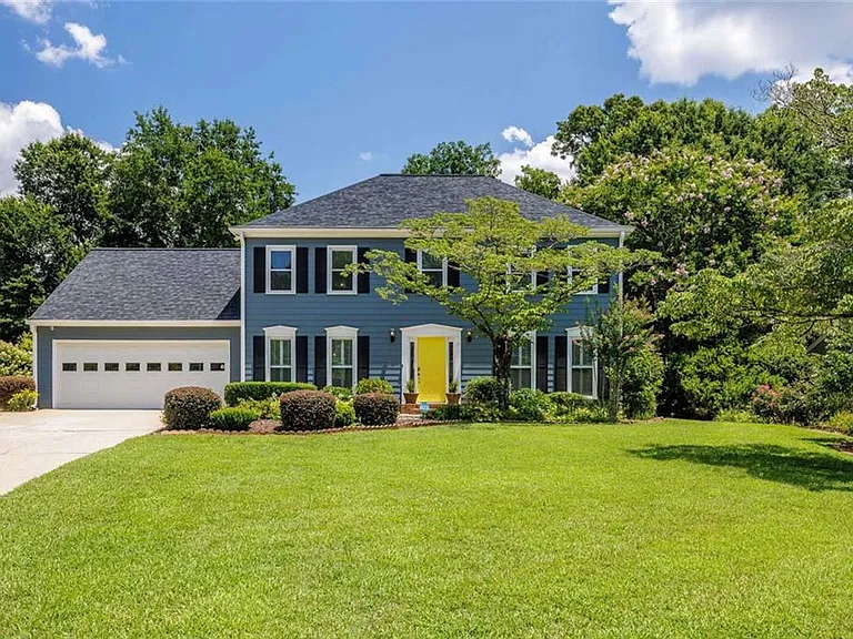 1140 Mitsy Forest Dr NE — Photo 2