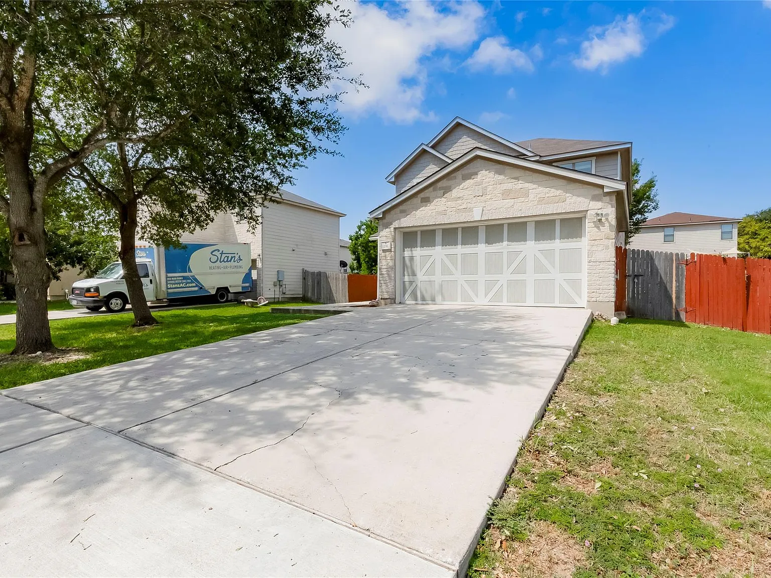 3 bed, 2.5 bath, 1721 sqft, $1,850 — Photo 3