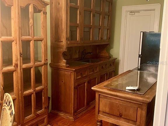 3rd image of 130 4th Ave N APT 103