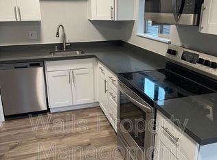 3912 Linden Ave N #4, Seattle, WA 98103