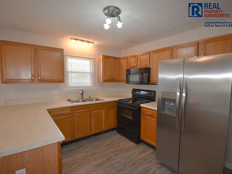 1183 Osborne Ln — Photo 9