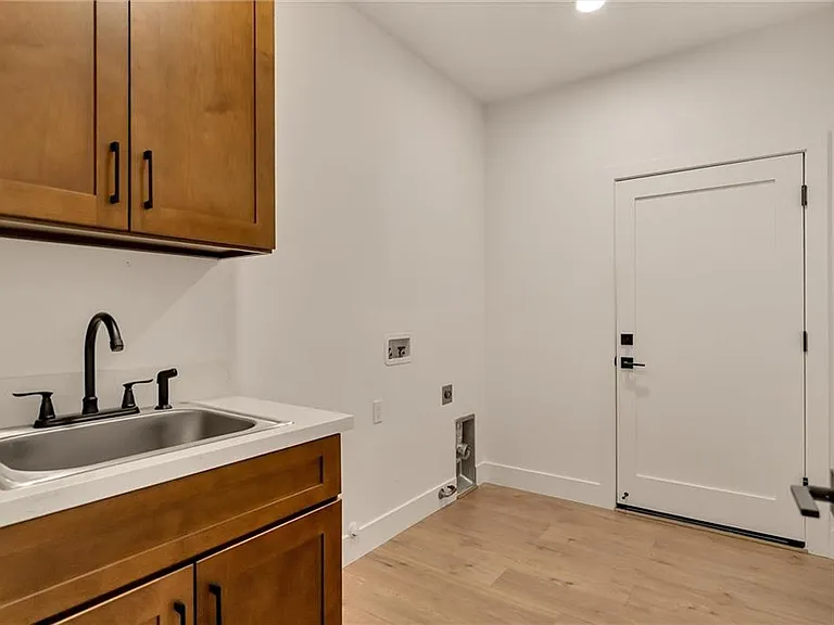 5655 Cathy Ln — Photo 18