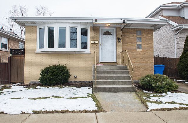 1st image of 3345 N Oketo Ave