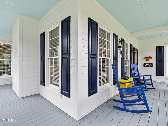 4th image of 3386 St James Drive SE