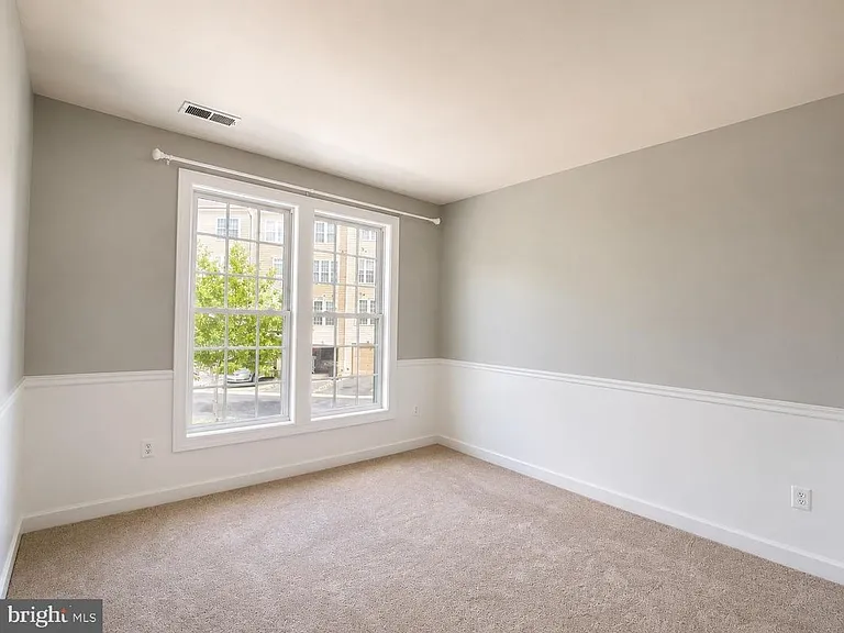 9520 Hyde Pl — Photo 18