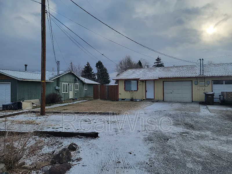 2 bed, 1.0 bath, 967 sqft, $1,650 — Photo 2