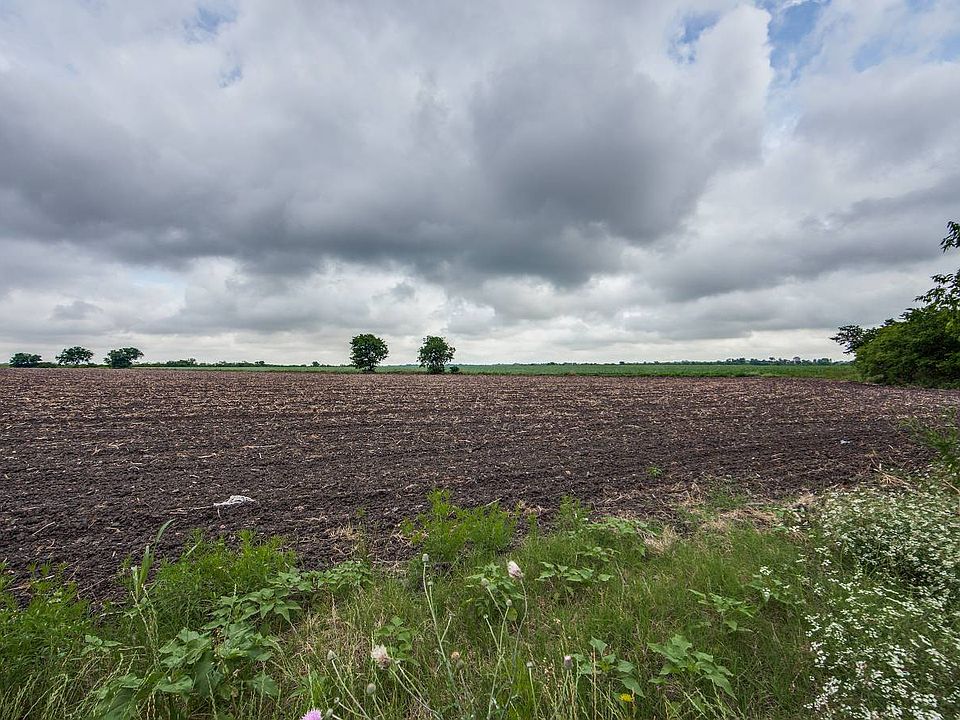 1st image of 5515 Pfeil Rd