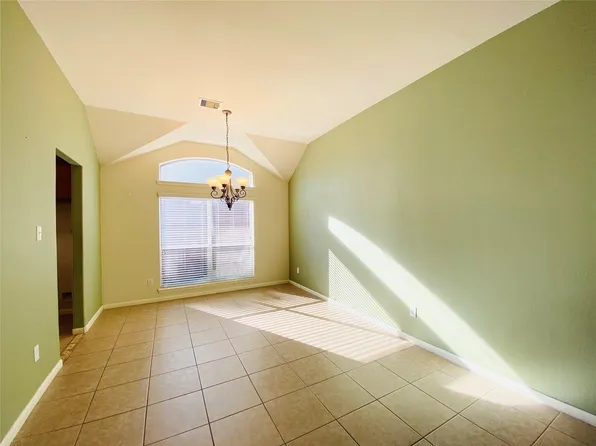 17222 Dark Cavern Ct, Houston, TX 77095