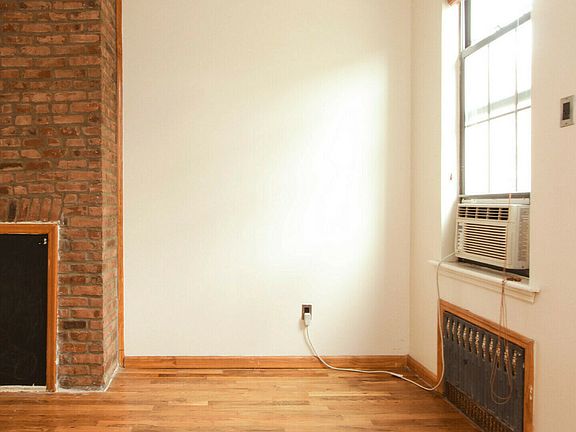 3rd image of 269 Melrose St #2F